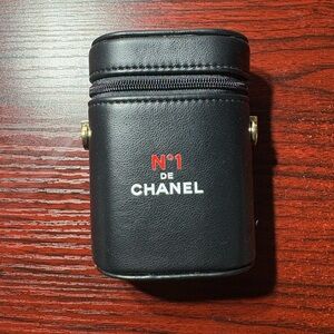 Chanel No. 1 BlackGWP Crossbody Hard Sided
